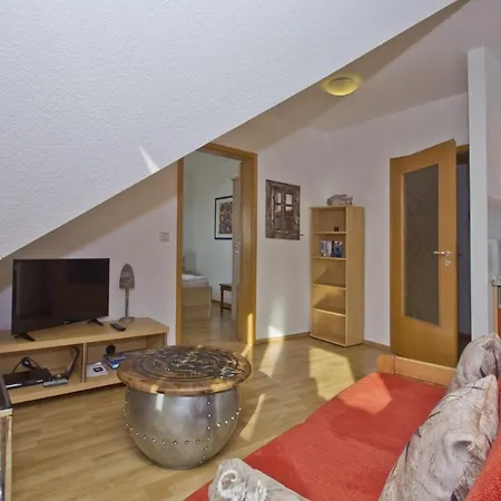 דירה Hoeftresidenz Ferienwohnung 25 אלט רדביץ